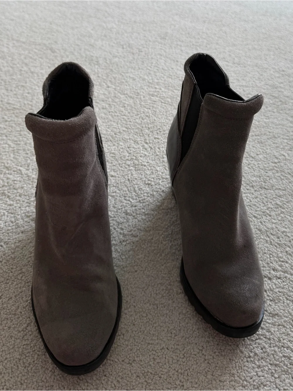 Sorel Womens 8 Joan Uptown Chelsea Wedge Boots Grey Suede Leather Waterproof